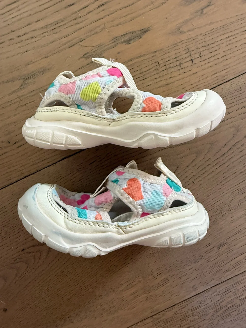 Toddler Heart Print Water Sandals Size 7-7.5 Colorful Velcro